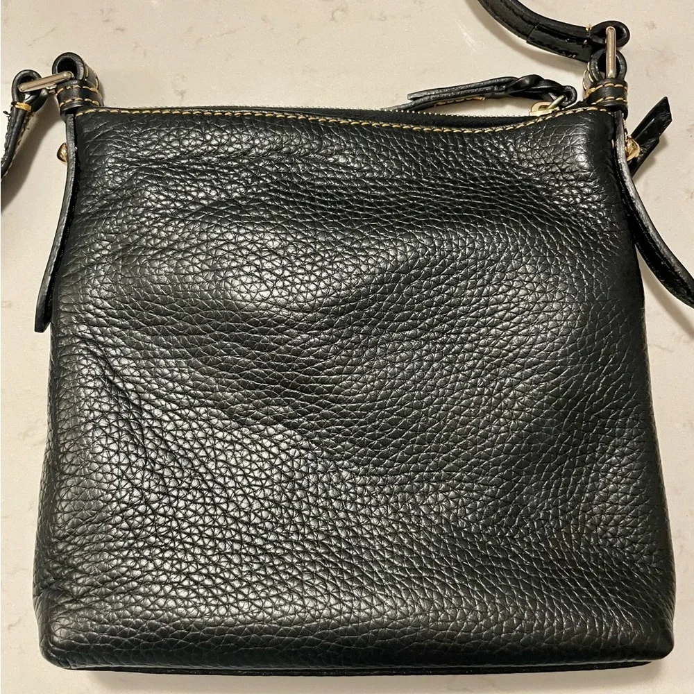 Dooney & Bourke crossbody - Picture 8 of 9